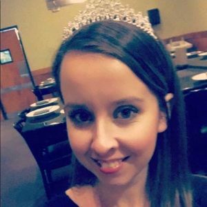 Meet your Posher, Amy